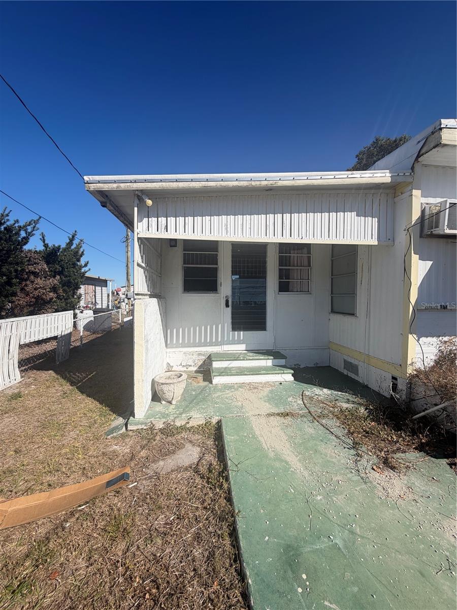 1750 Kent Dr Property Photo 2