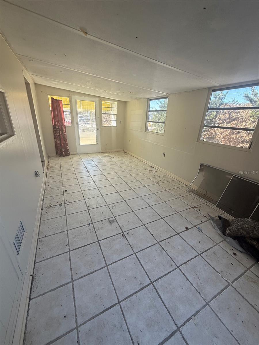 1750 Kent Dr Property Photo 7