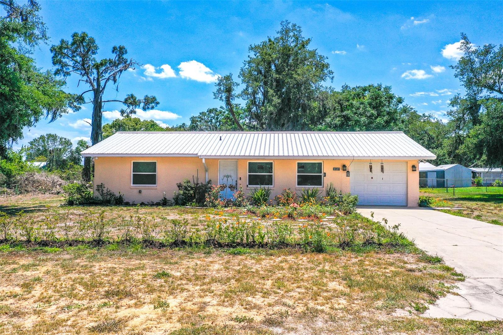 3127 Haddock Dr Property Photo 1