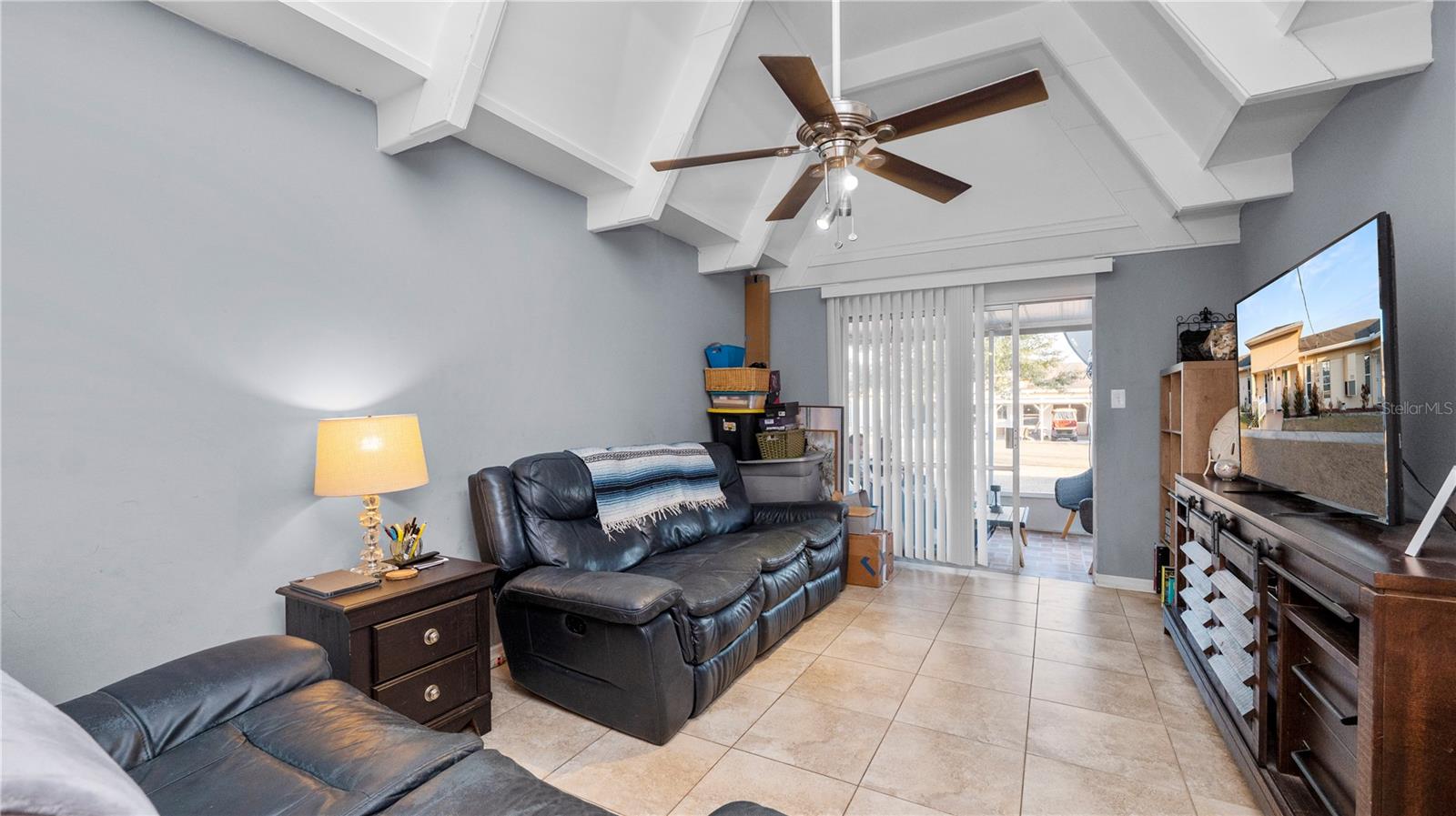 4311 Club Cir Property Photo 8
