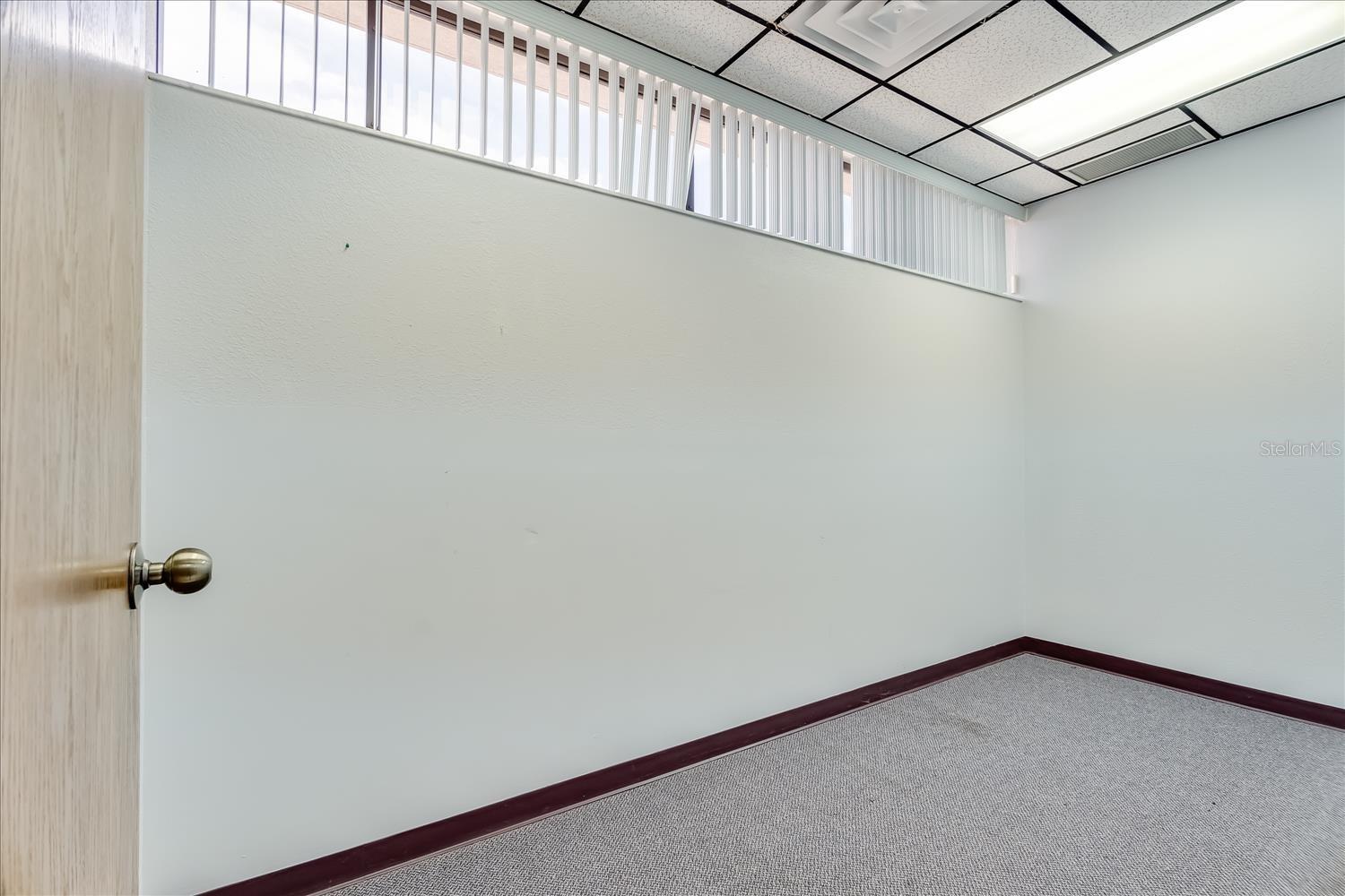 6801 Us Highway 27 N Property Photo 32