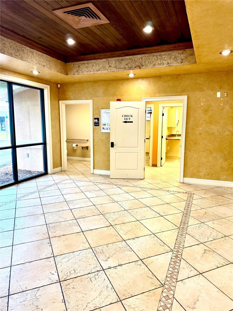 2237 Us Highway 27 S Property Photo 5