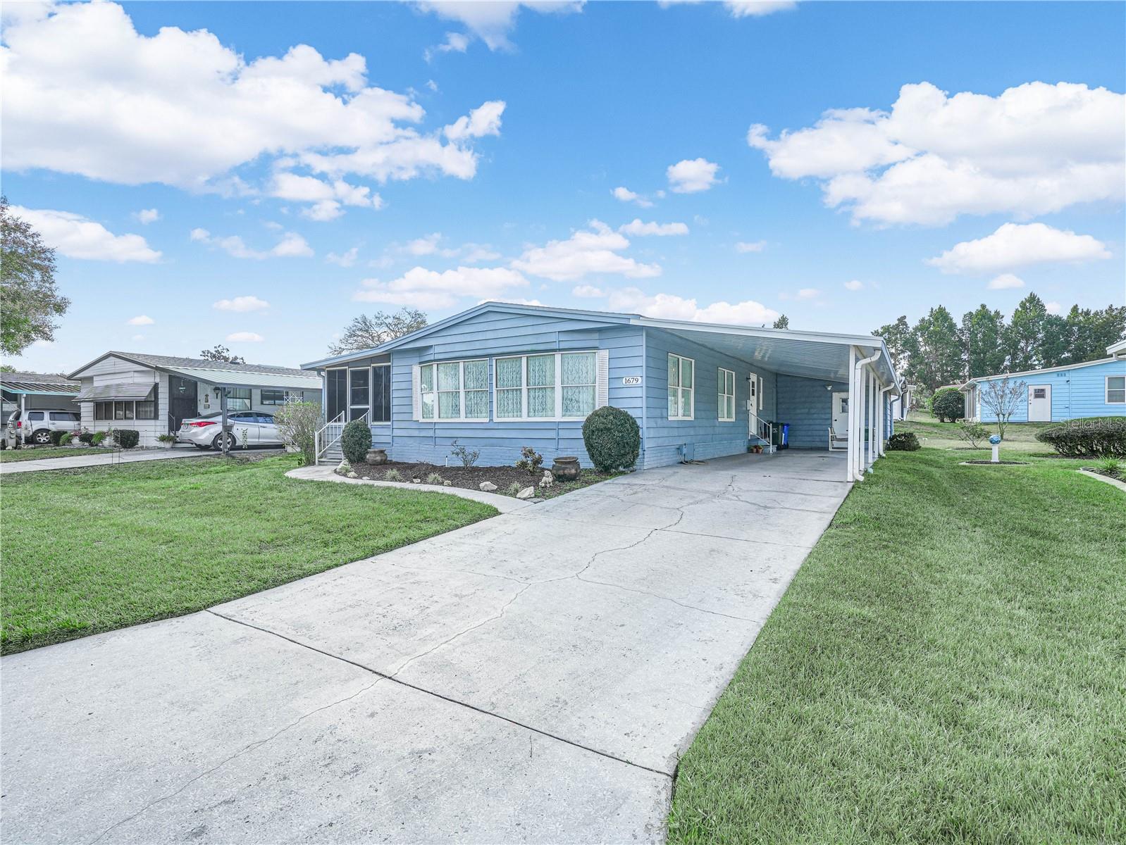 1679 Foxway Dr Property Photo 1