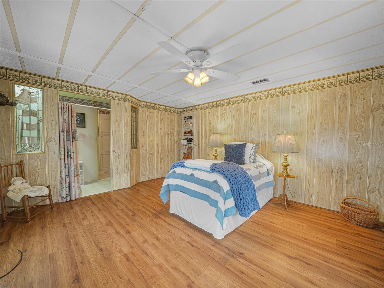 1679 Foxway Dr Property Photo 10
