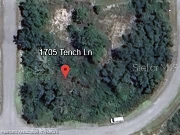 1705 Tench Ln Property Photo 2