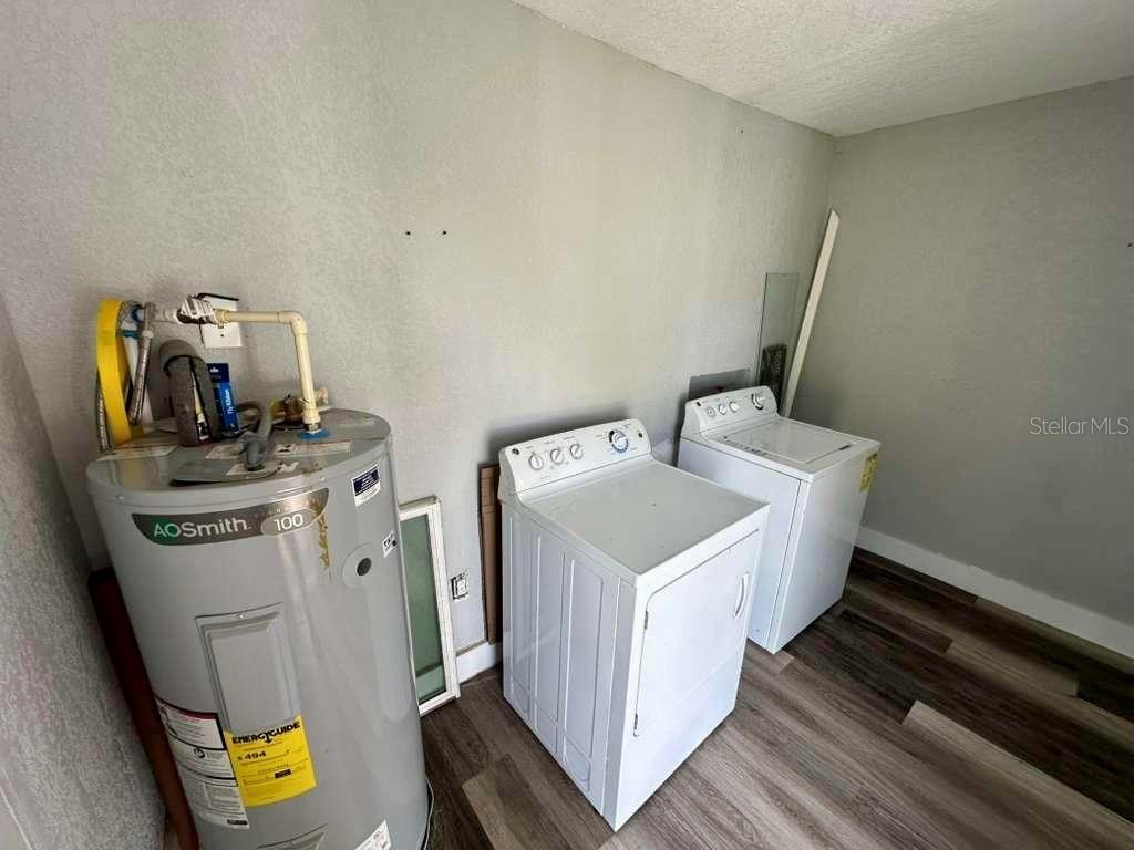 1550 E Bay St Property Photo 11