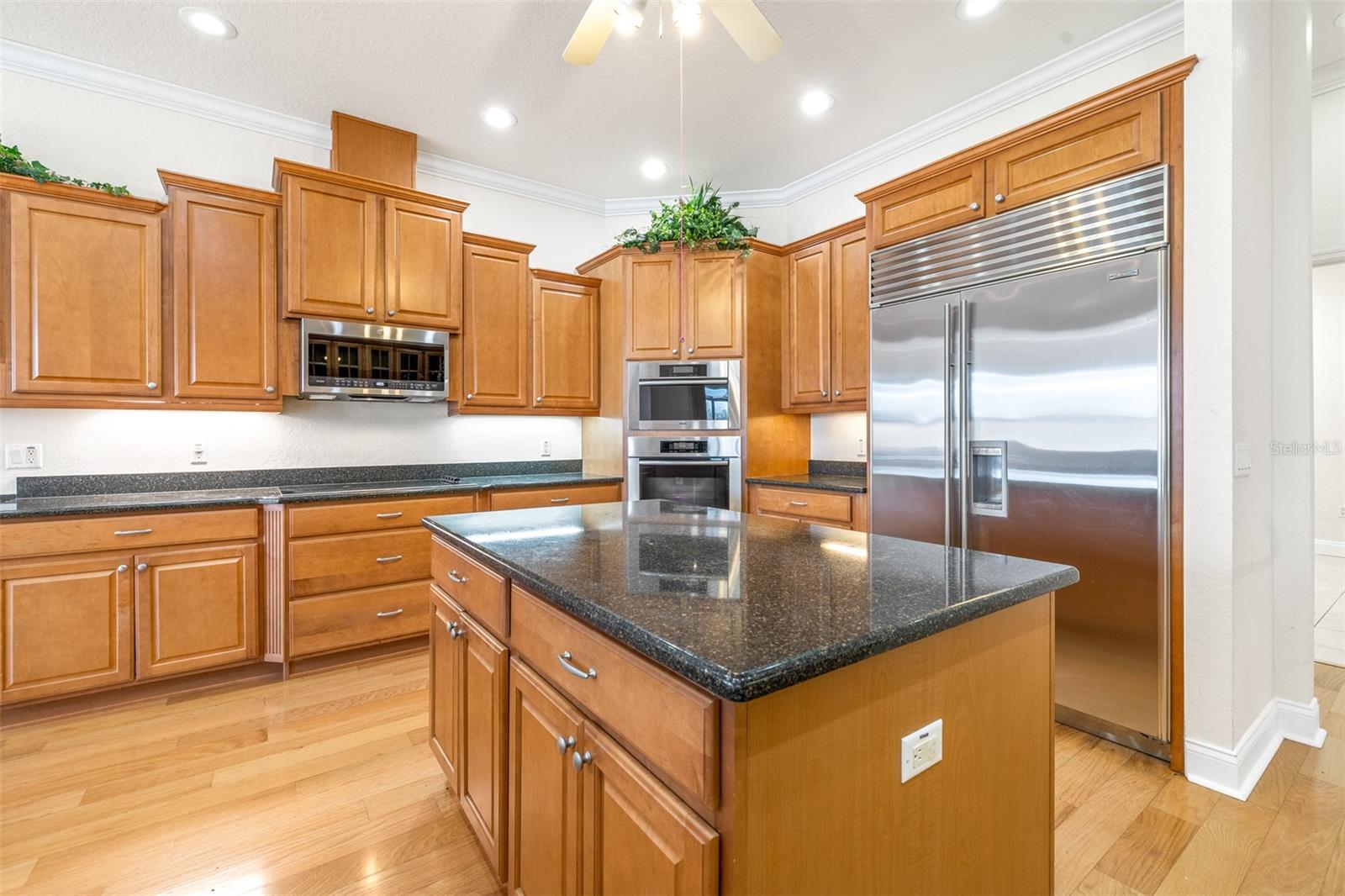 6779 Huntington Hills Blvd Property Photo 10