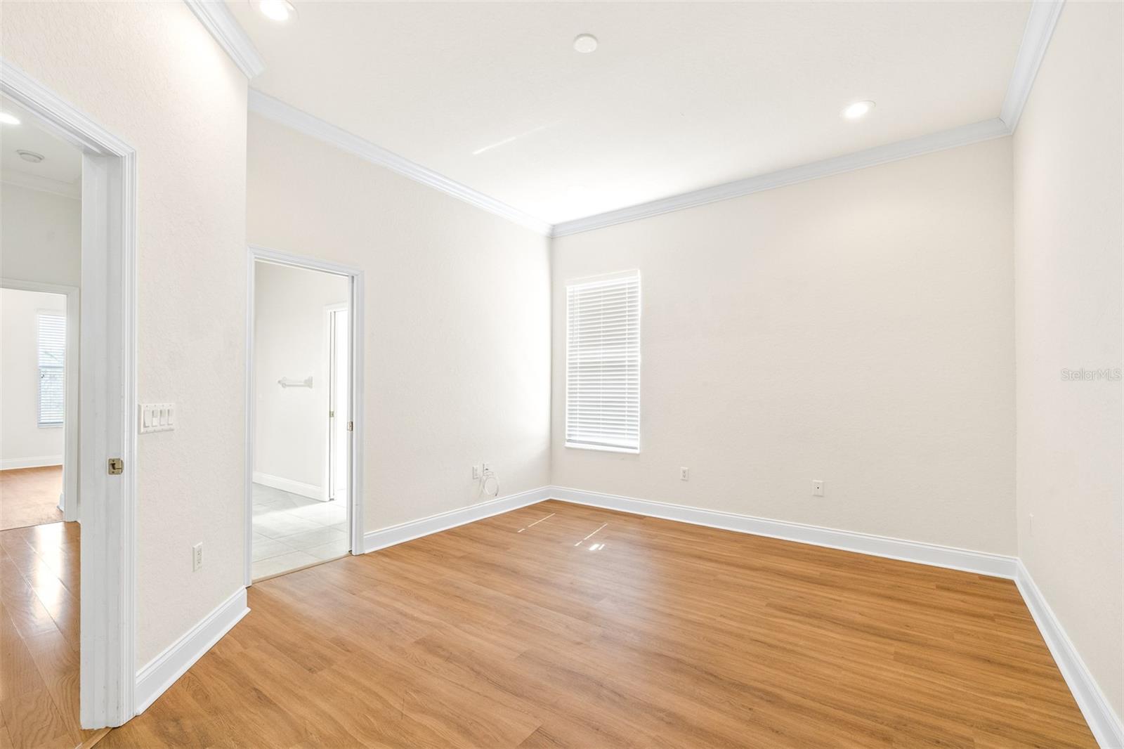 6779 Huntington Hills Blvd Property Photo 16