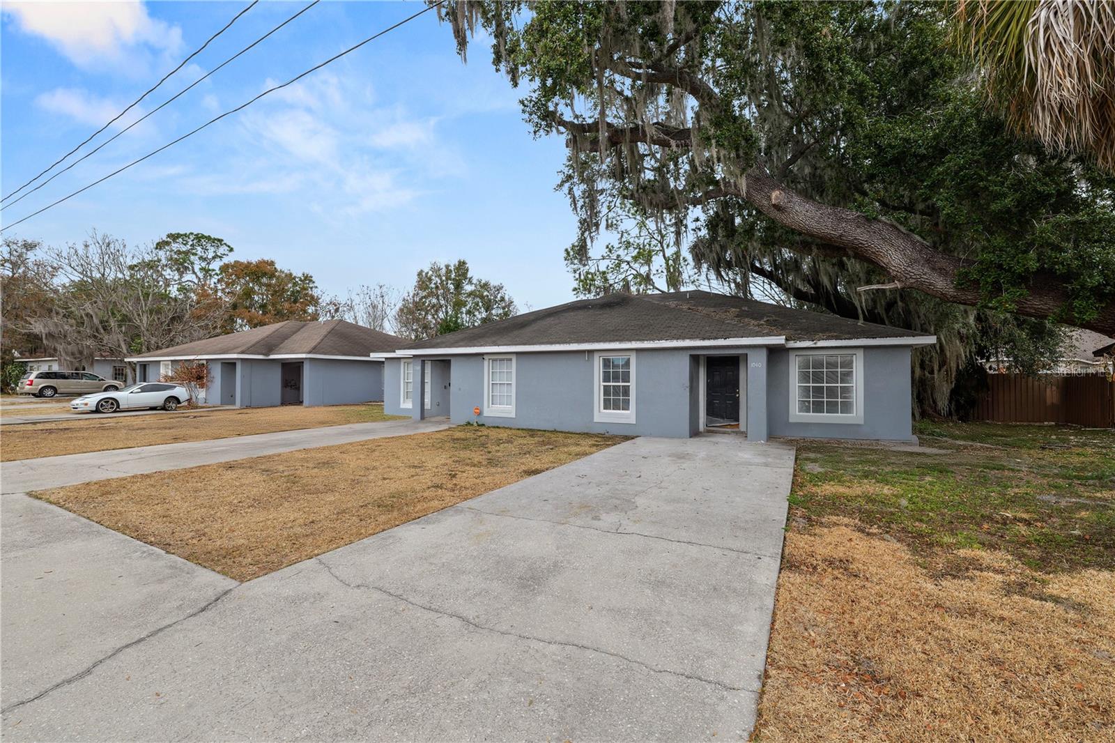 1040 Austin St Property Photo 2