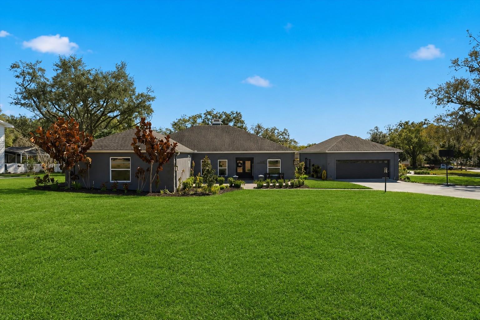5225 Glenmore Dr Property Photo 47