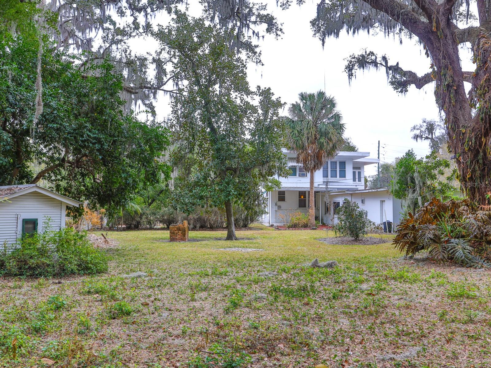 1095 S Broadway Ave Property Photo 51