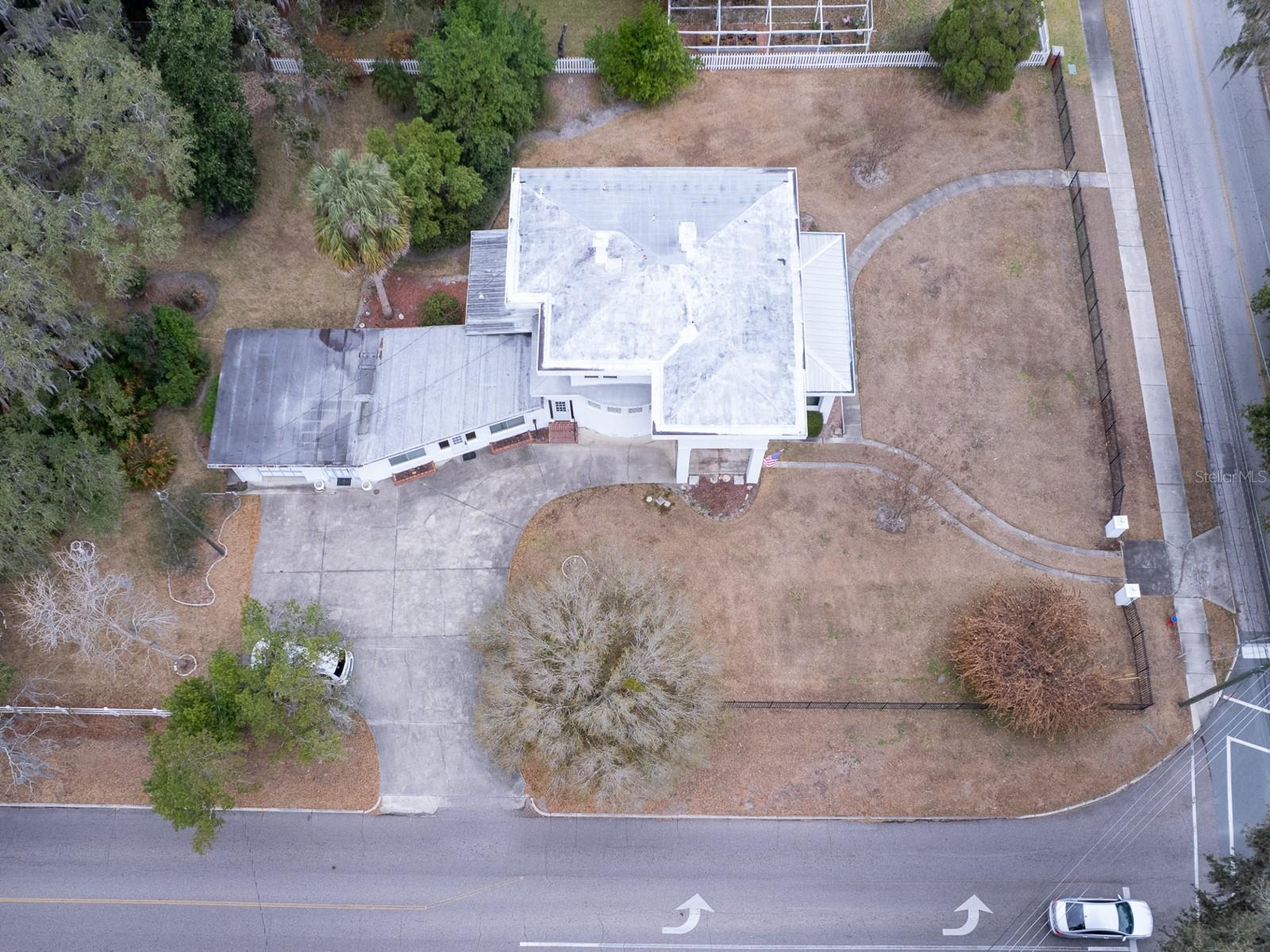 1095 S Broadway Ave Property Photo 62