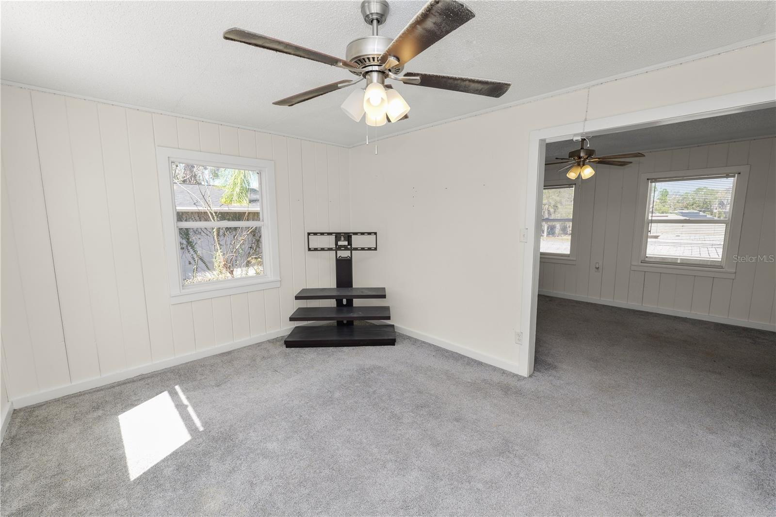 961 Drexel Ave Ne Property Photo 28