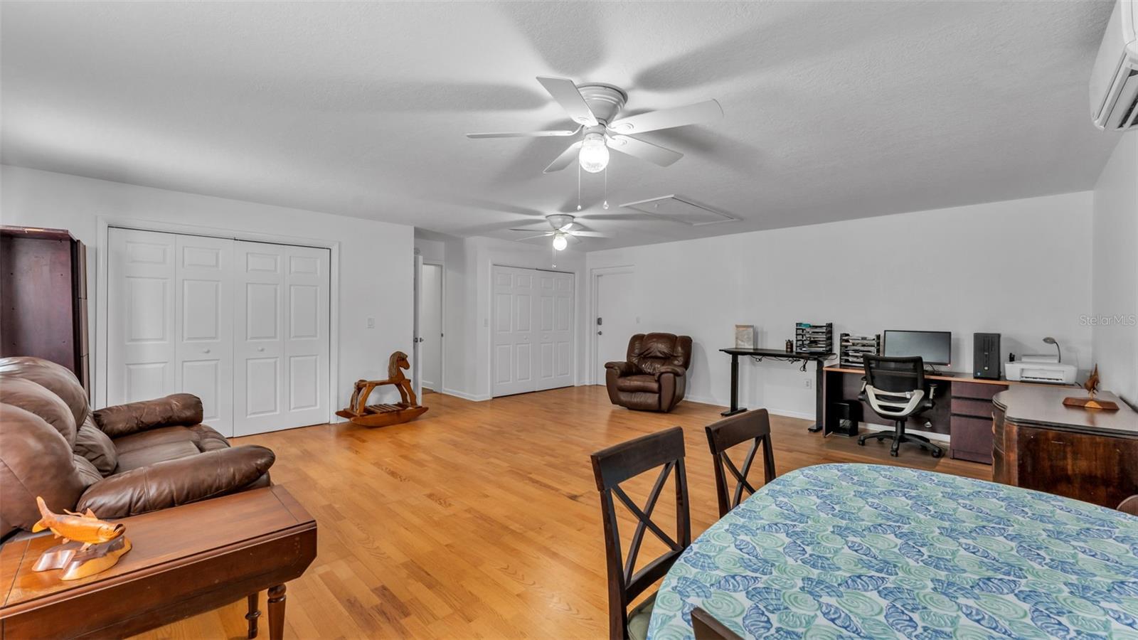 6400 Forestwood Dr E Property Photo 26