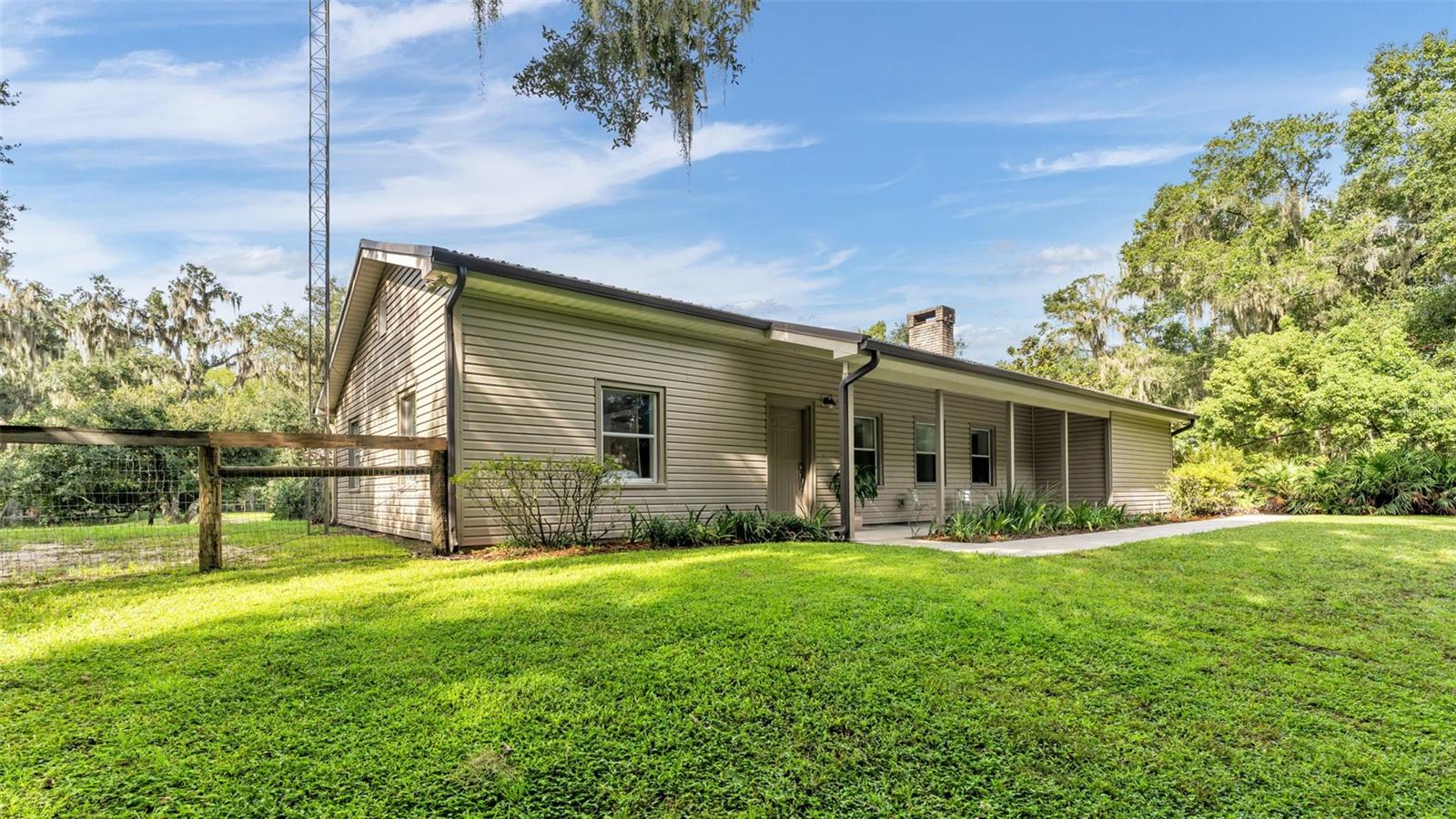 6400 Forestwood Dr E Property Photo 49