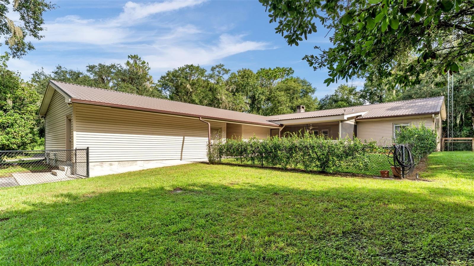 6400 Forestwood Dr E Property Photo 57
