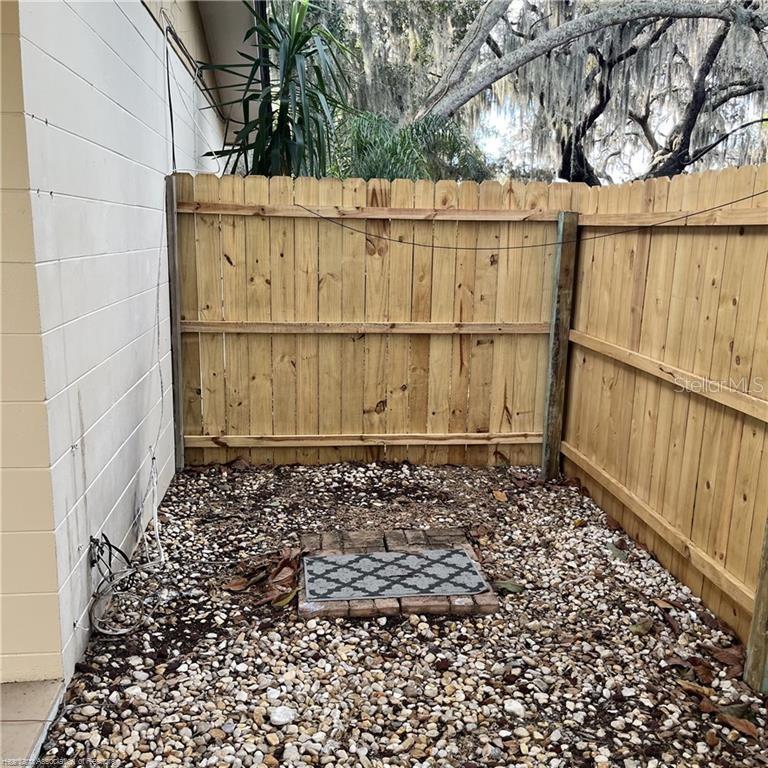231 S Orange St Property Photo 8
