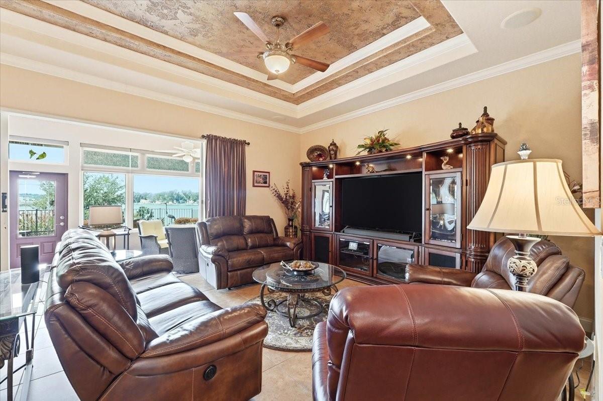 548 Meandering Way Property Photo 14