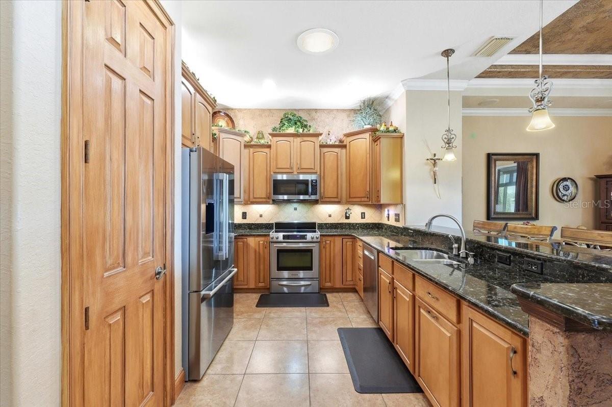 548 Meandering Way Property Photo 17