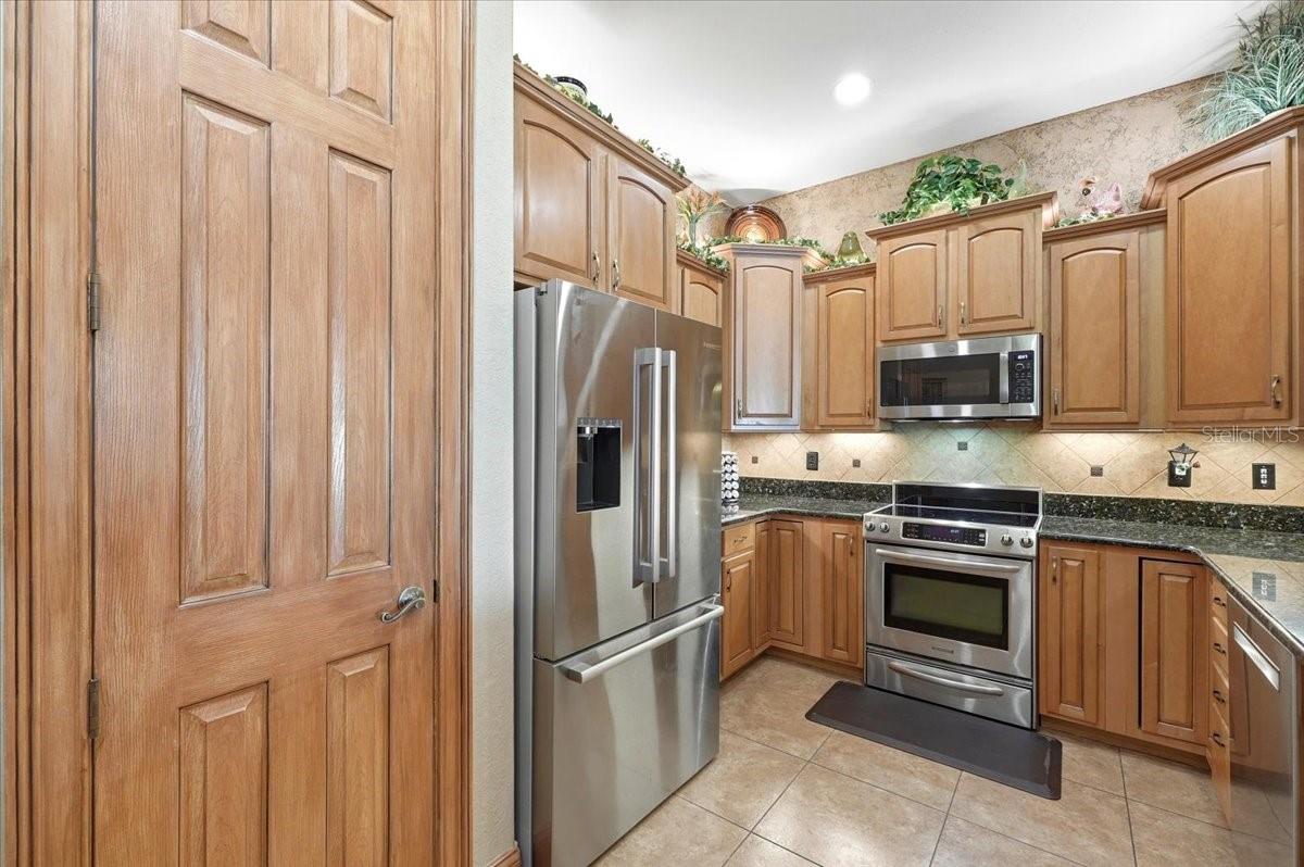 548 Meandering Way Property Photo 18