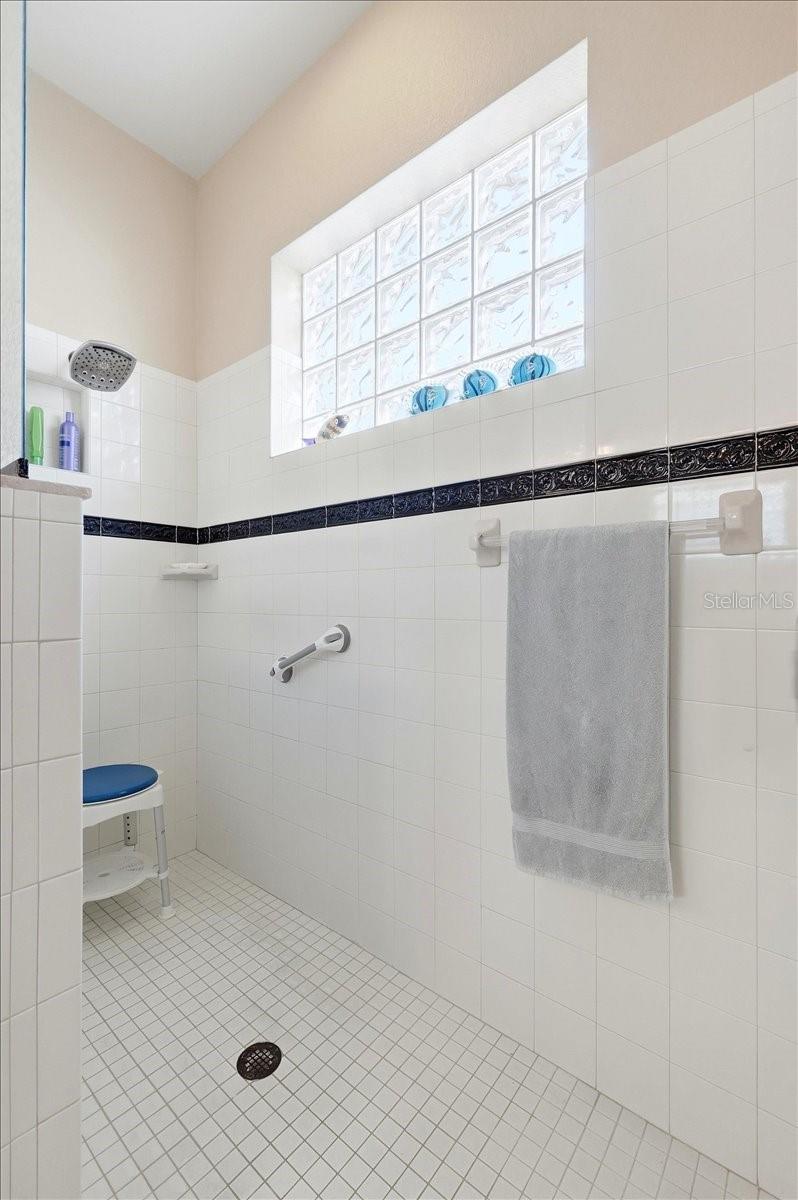 548 Meandering Way Property Photo 30