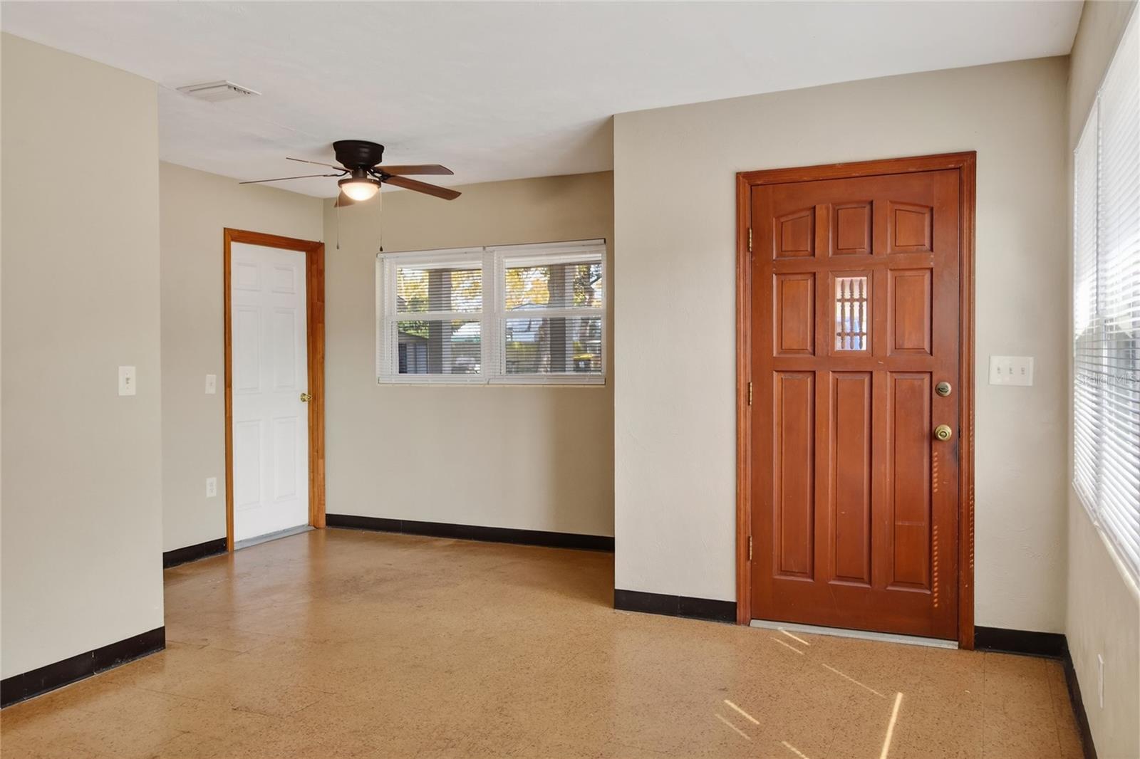 1248 Woodland Ave Property Photo 9