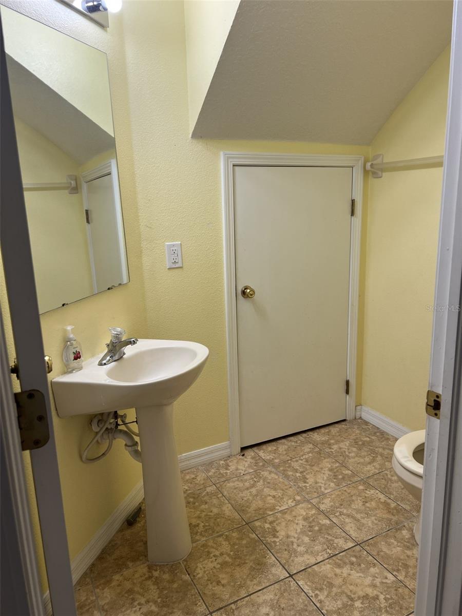 5444 River Rock Rd Property Photo 7