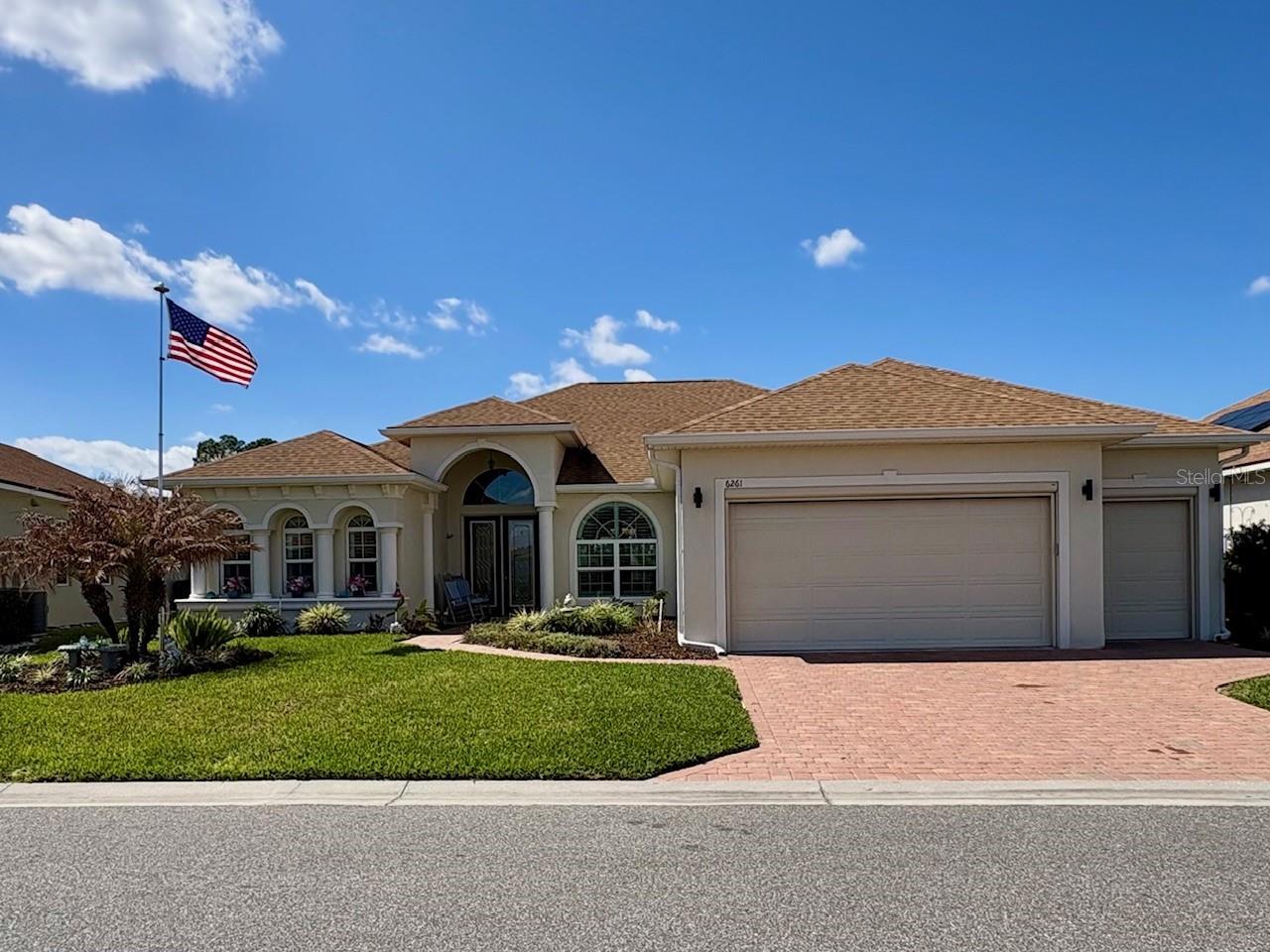 6261 Pinehurst Loop Property Photo 1