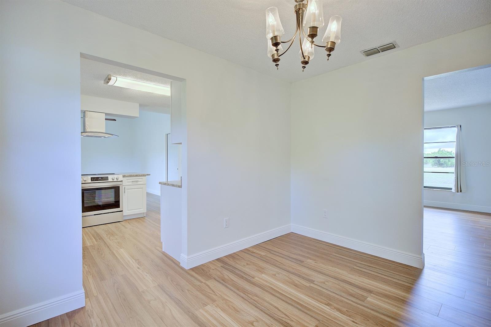 2052 W Stryker Rd Property Photo 10