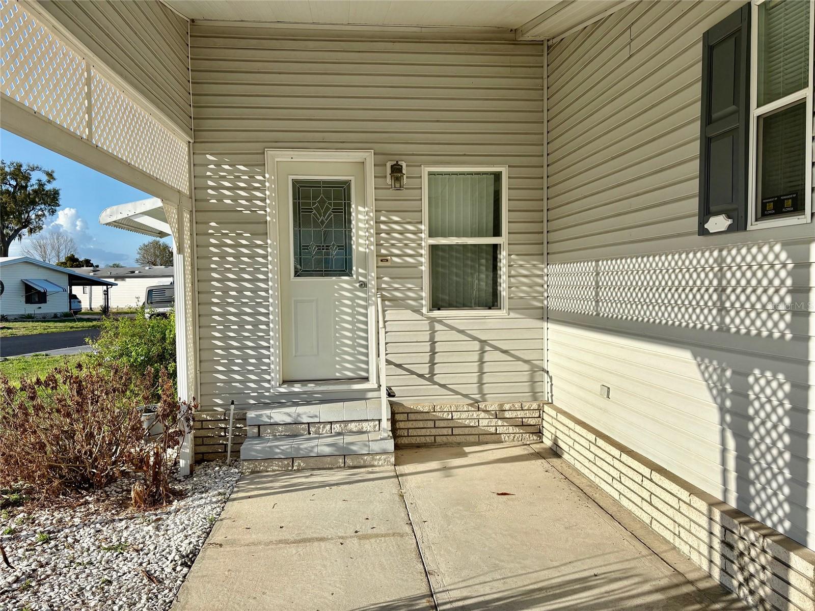 6133 Grand Oaks Dr Se Property Photo 2