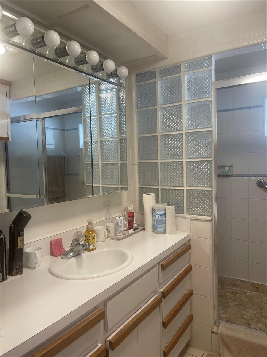 501 Oak Rdg E Property Photo 5
