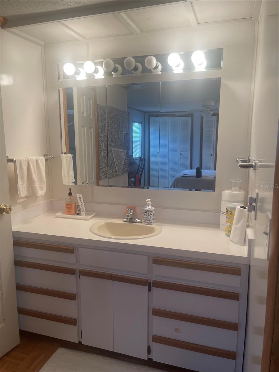 501 Oak Rdg E Property Photo 6