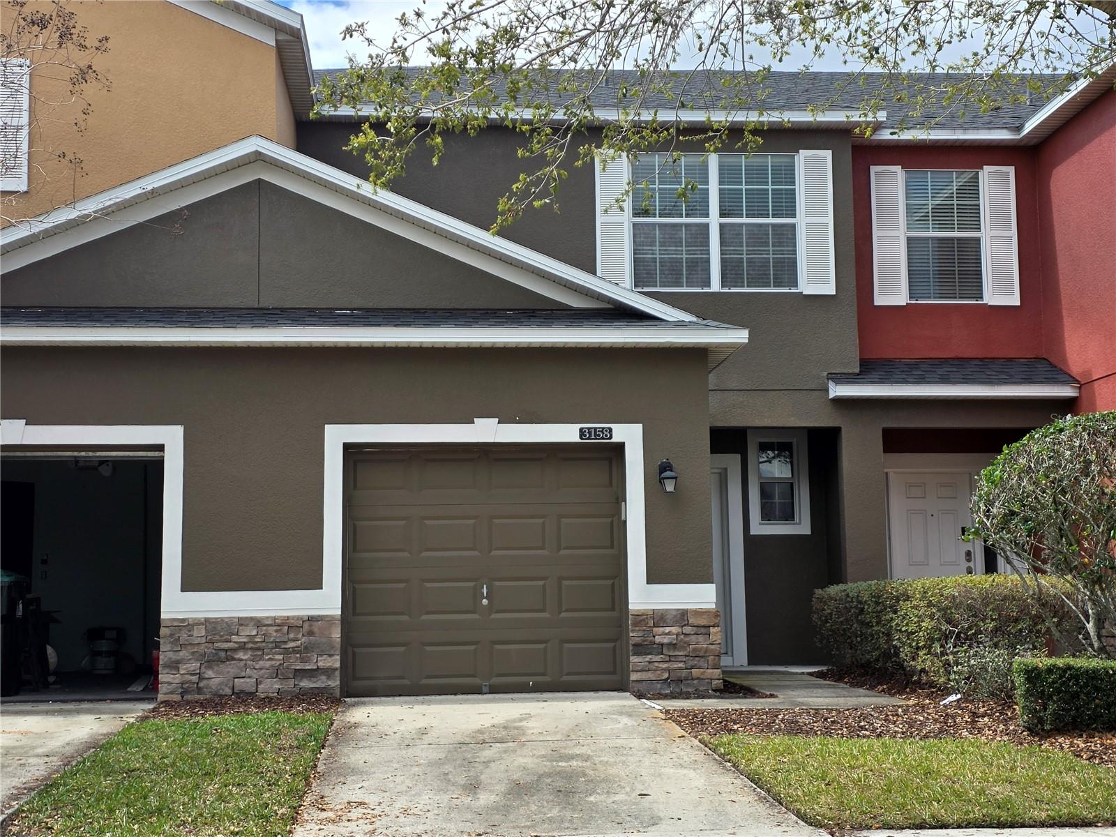 3158 RODRICK CIR Property Photo 1