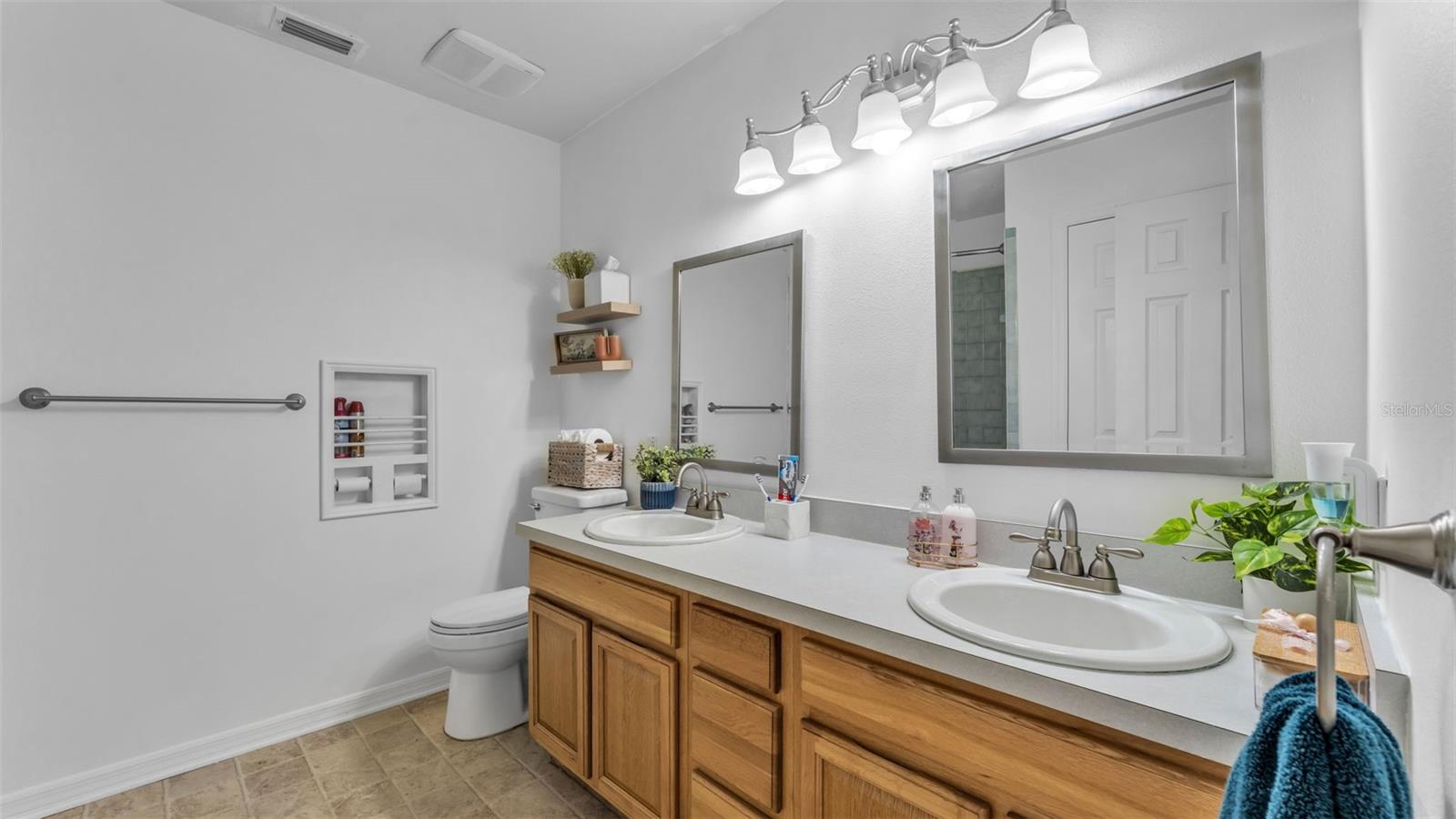 5249 Nichols Dr W Property Photo 18