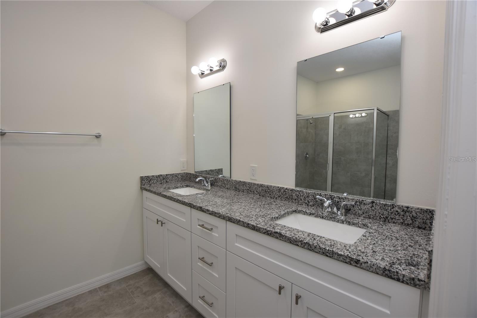 202 W Crescent Dr Property Photo 18
