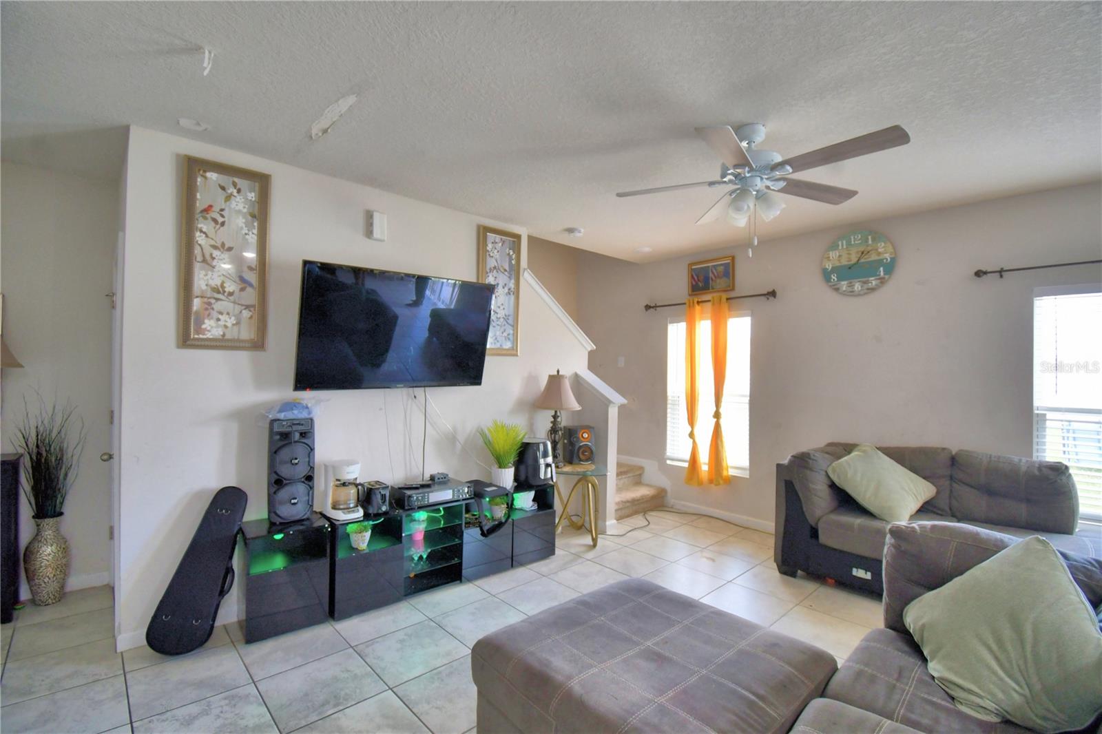 1533 Majestic Ln Property Photo 3