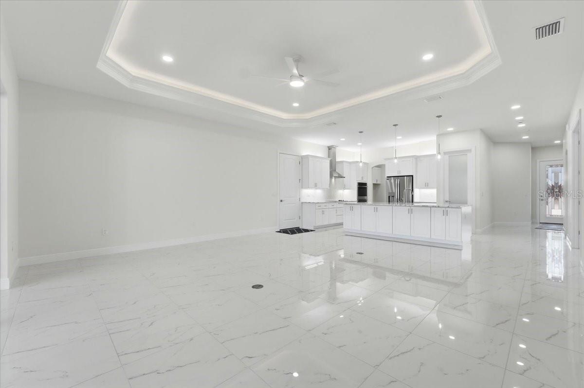 517 Home Coming Way Property Photo 14