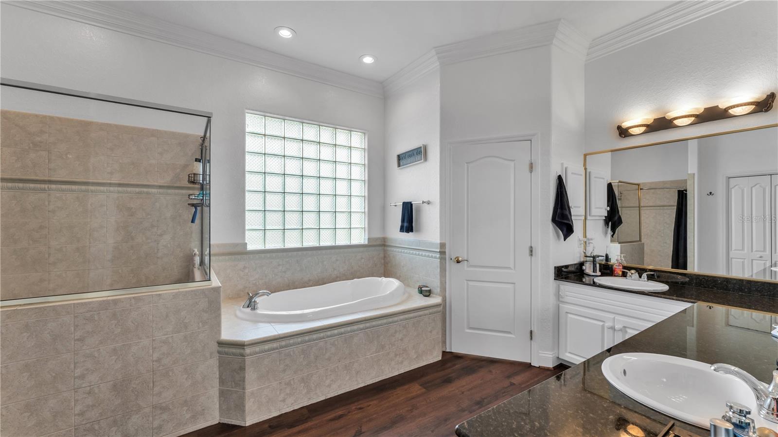 1603 Sir Henrys Trl Property Photo 8