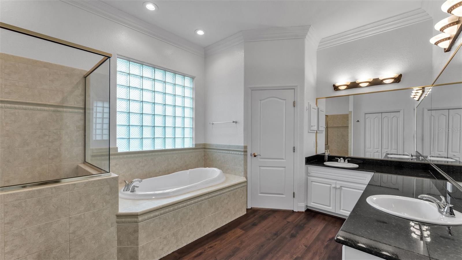 1603 Sir Henrys Trl Property Photo 12