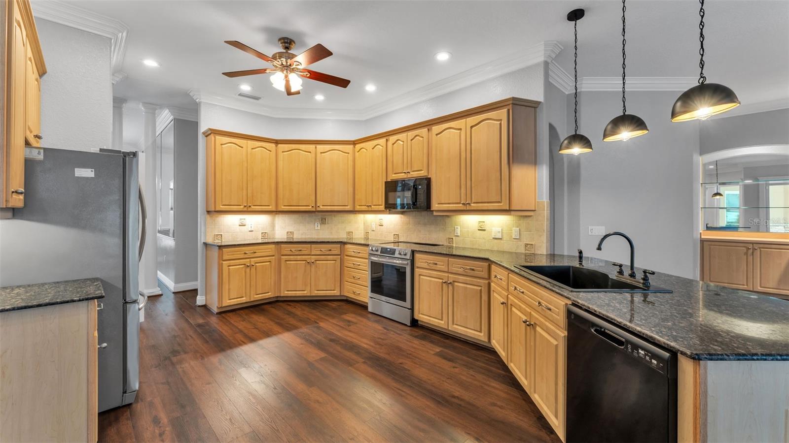 1603 Sir Henrys Trl Property Photo 35