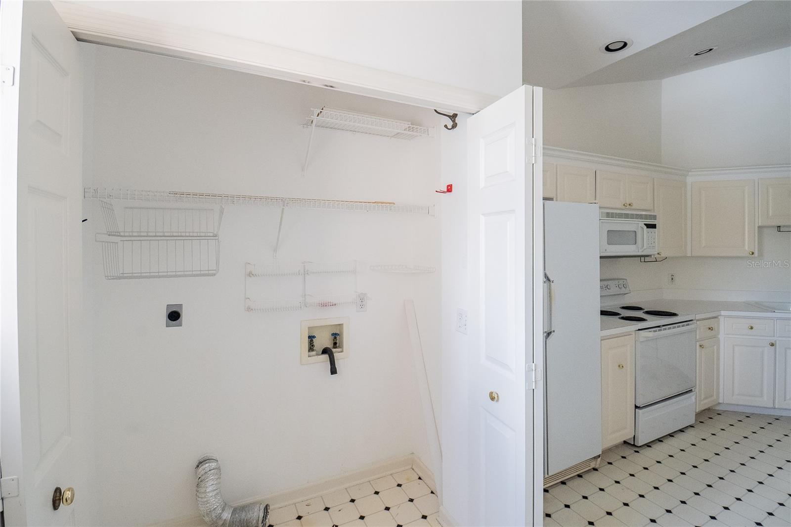 447 Enclave Pl #447 Property Photo 32