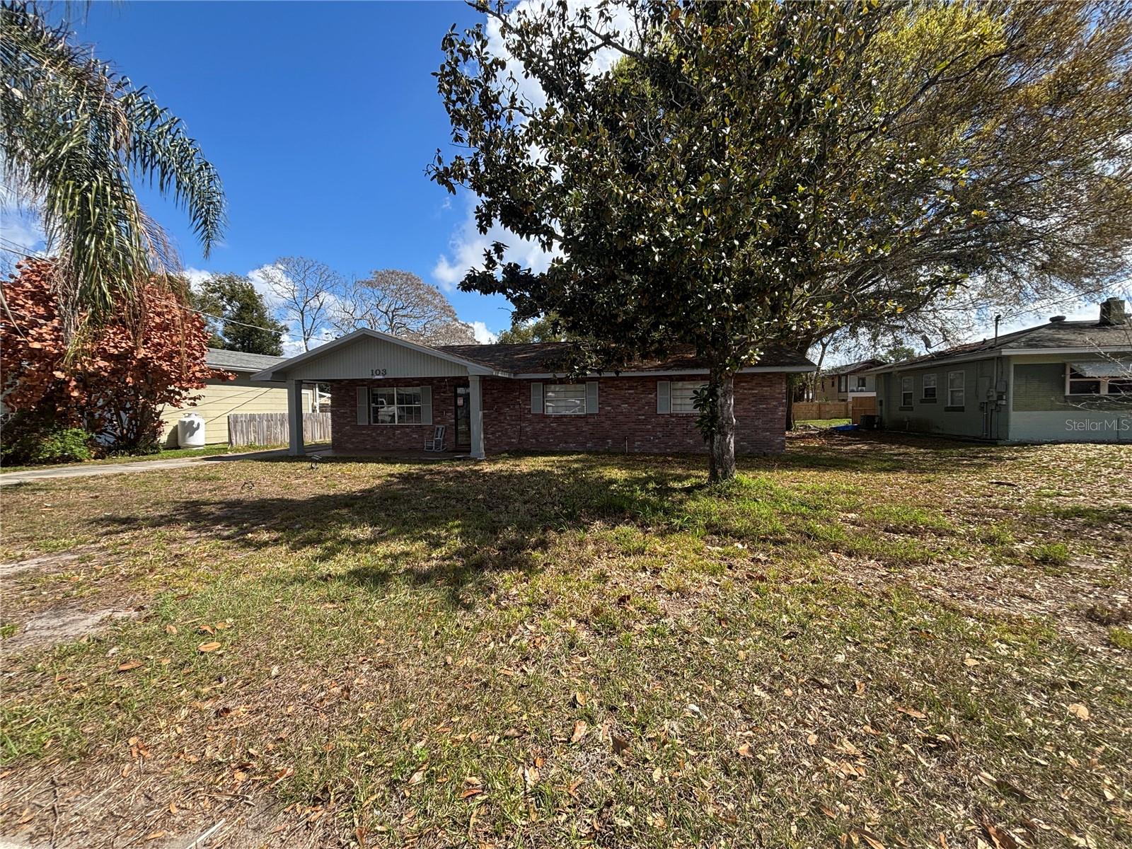 103 Davis St Property Photo 2