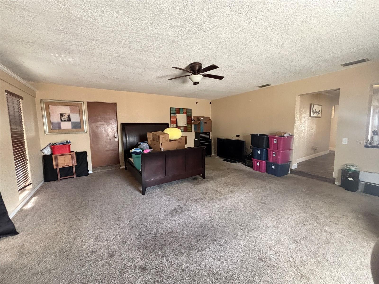 103 Davis St Property Photo 6