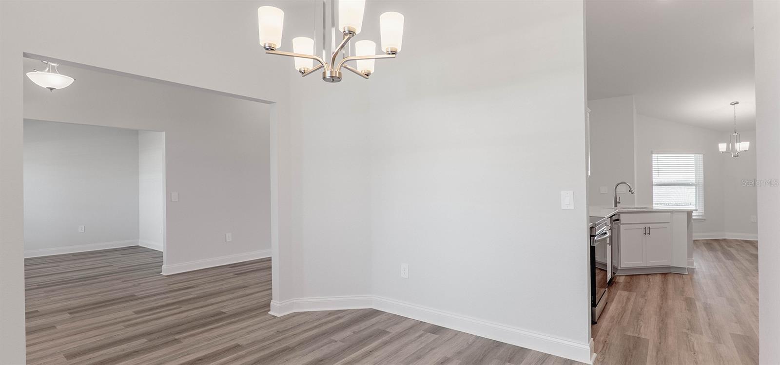 1496 Melrose St Property Photo 3