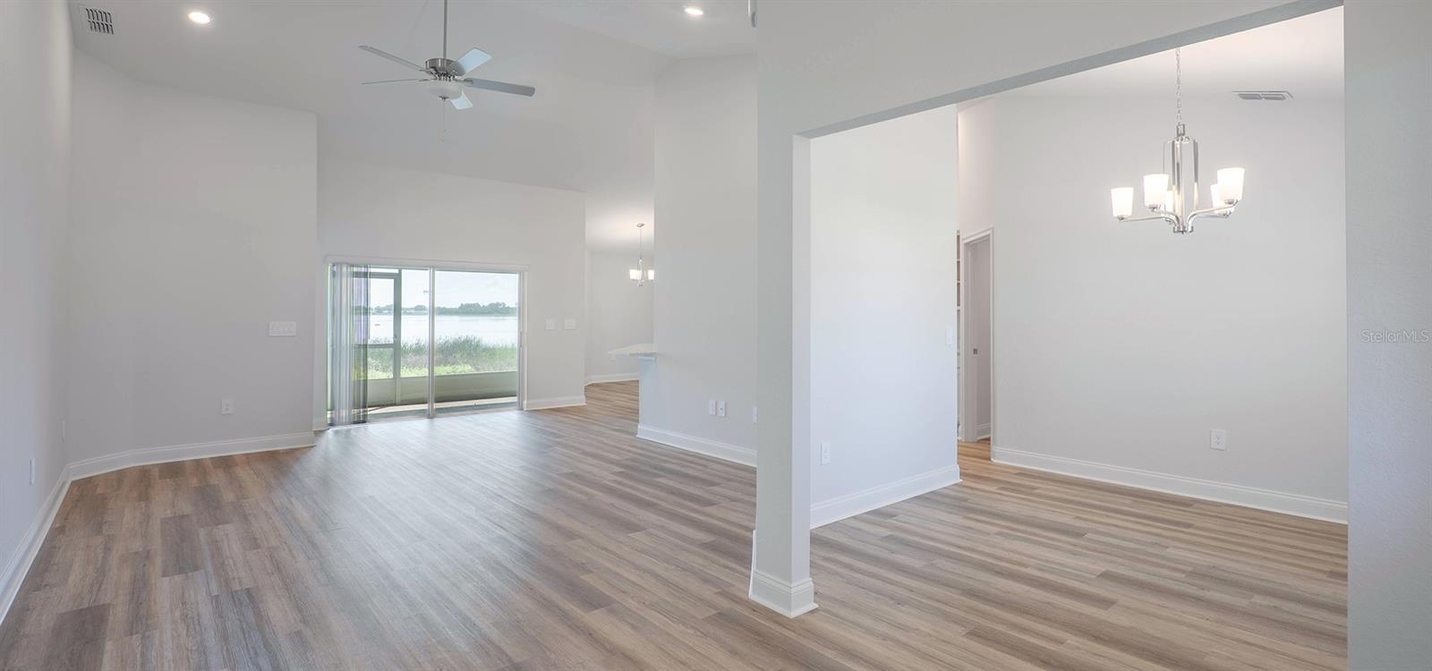 1496 Melrose St Property Photo 4