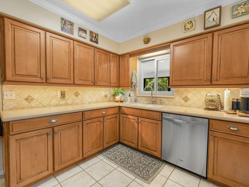 1709 Virginia Ct Property Photo 11