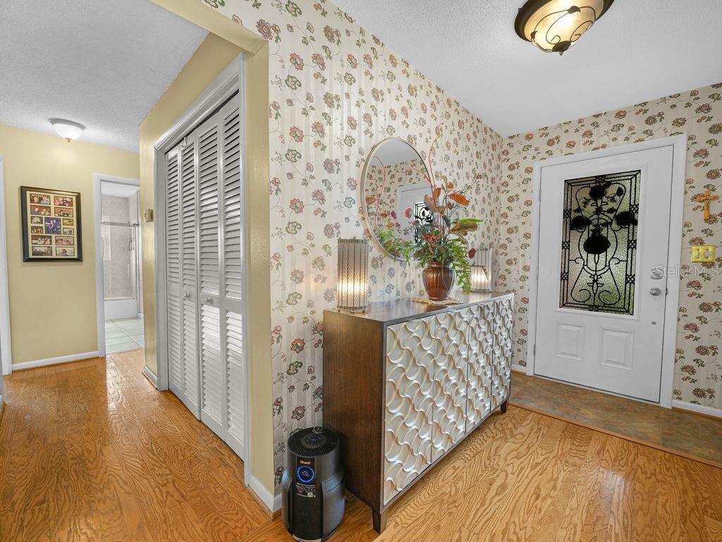 1709 Virginia Ct Property Photo 13