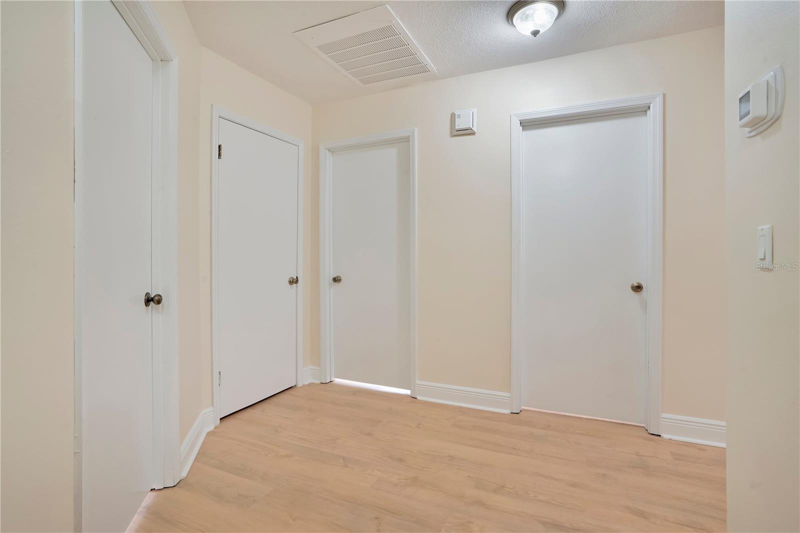 1401 Buell Ct Property Photo 33