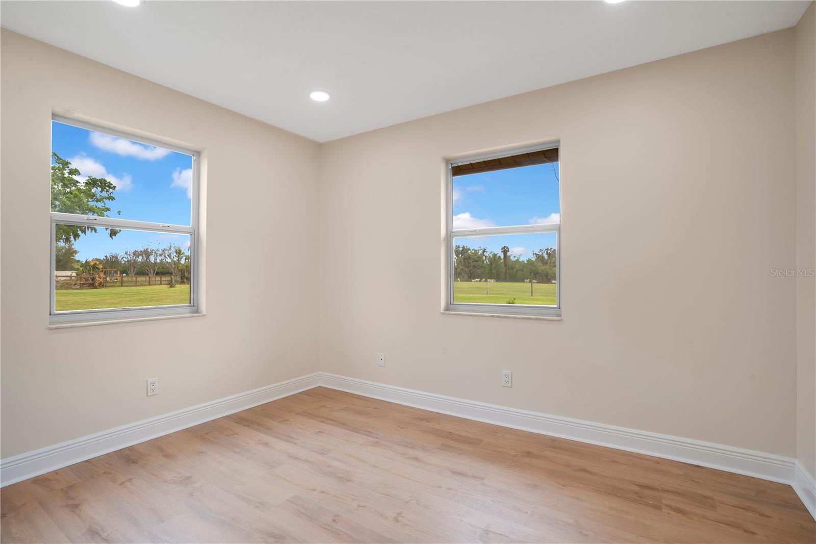 1401 Buell Ct Property Photo 41