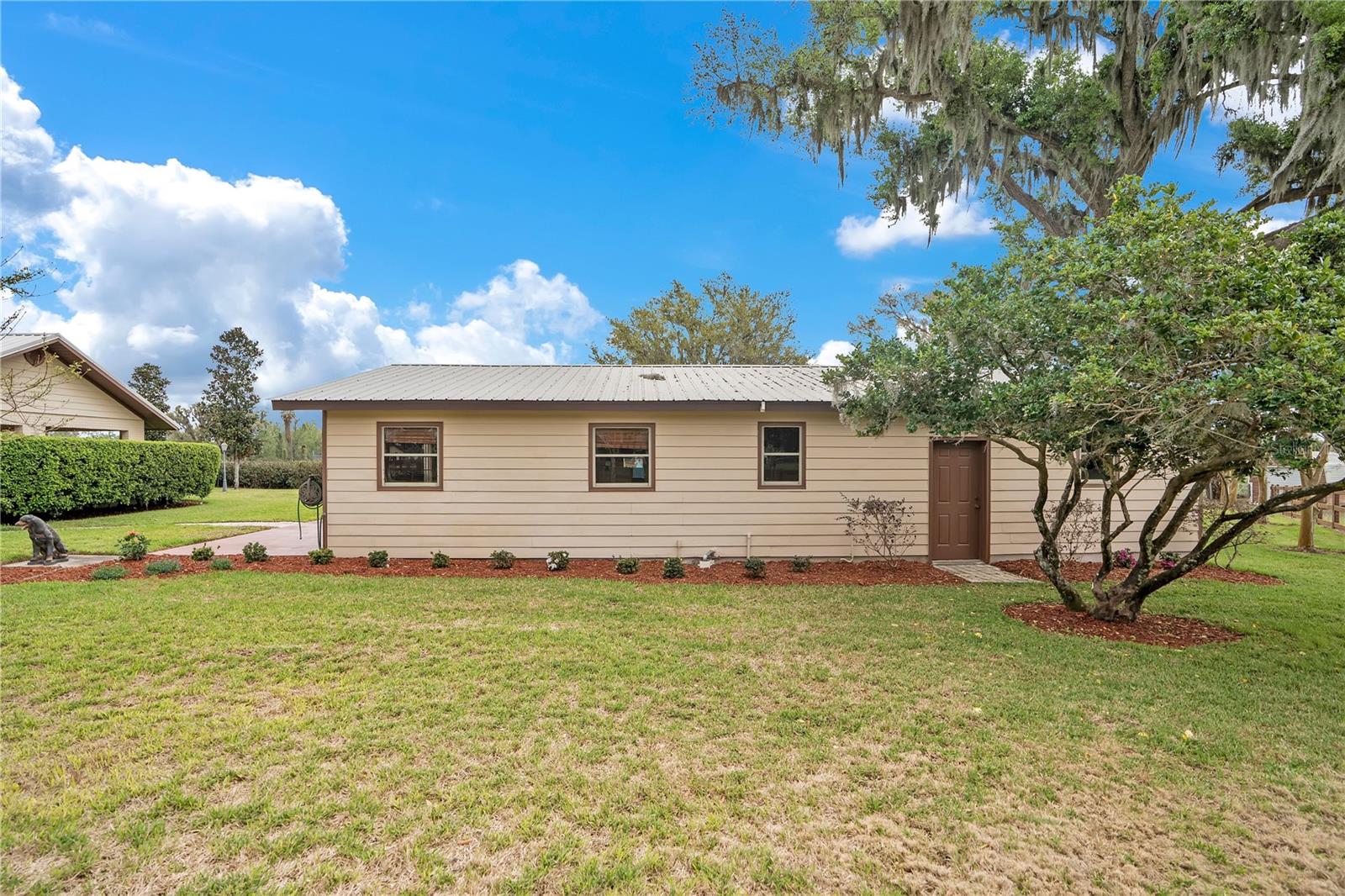 1401 Buell Ct Property Photo 62